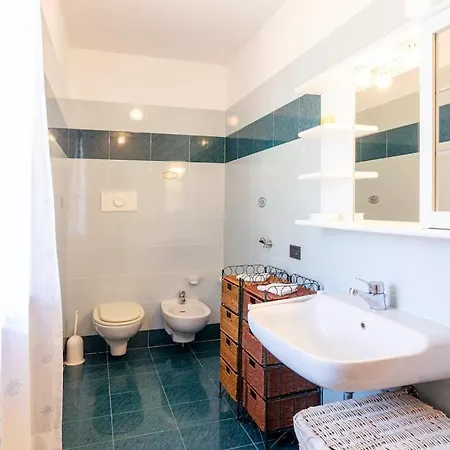 Beautiful With Garden, Bbq And A Short Walk To The Beach & Restaurants バヴェーノ