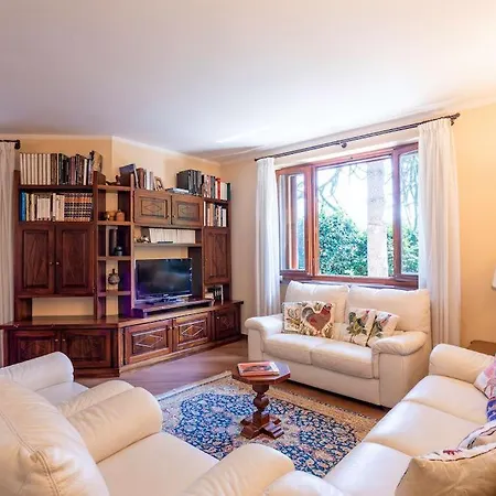 ヴィラ Beautiful With Garden, Bbq And A Short Walk To The Beach & Restaurants バヴェーノ